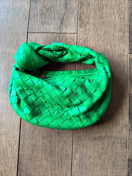 Bottega Veneta Handbags - Bottega Veneta Mini Jodie Intrecciato Bag Woven Shoulder Bag in Green Excellent